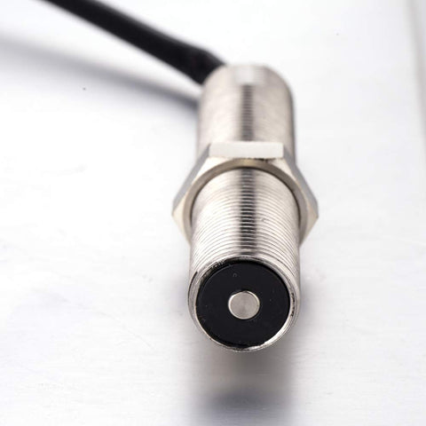Close-up of MSP675 magnetic pickup from Actuator ADC225 12V With Governor ESD5111 for gen set use in 100KW-800KW generators.