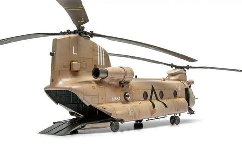Boeing Chinook HC1 1 To 72 Scale Model Kit With Sprues And Decals Plastic Helicopter rear view display