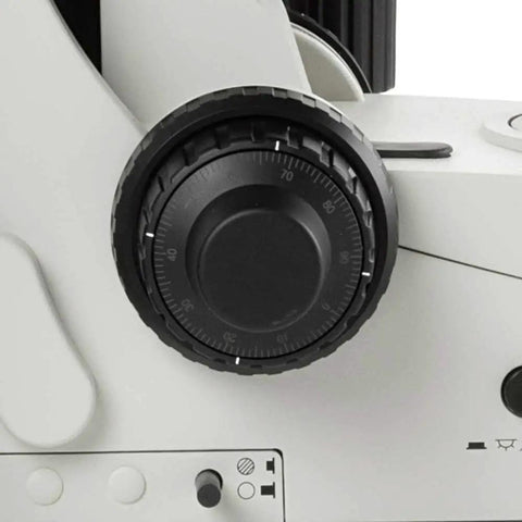 Trinocular Pathology Microscope With SWF 10X Eyepieces And Plan Achromat Objectives 4X 10X 20X S40X S100X Oil Immersion EIS 60mm Parfocal 190X152mm Stage 78X32mm Mechanical Stand Perfect For Lab Work And Teaching, close-up of focus knob