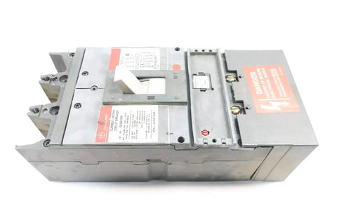 Pro Grade Heavy Duty Three Pole Six Hundred Amp Circuit Breaker Featuring Spectra Rms Series, angled view with labels.