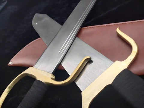 Bart Cham Dao Damascus Steel Hand Made Sword With Brown Leather Sheath showing copper handle detail for Wing Chun training