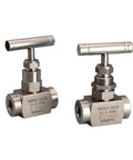 Two stainless steel needle valves with T-handle, G1/4 316L, 6000 PSI, front view