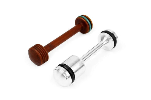 Gen III Gen IV LS Billet Rear Oil Diverter Plug For Oil Gallery, Double O Ring Seal, CNC Machined 6061 T6 Aluminum, Direct Replacement For OEM Plastic Barbell Plug, Improves Oil Flow And Stops Dirty Oil From Bypassing Your Filter.