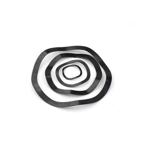 Box Of 129 Wave Washers And Spring Washers Set In Black Elastic Metal Gasket Assortment For M3 To M24 Bolts, Durable And Easy To Install, Perfect For Electrical, Automotive And Marine Applications. Black 65Mn wave and spring washers set, four sizes stacked