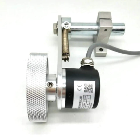 6mm Shaft Rotary Encoder With 5 To 26V DC Power, 200PPR Push Pull Output For Length Or Distance Measurement, Includes Bracket And 200mm Perimeter Aluminum Knurled Wheel