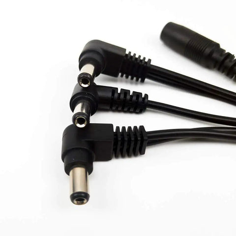 1 To 3 Way Daisy Chain Cable For Guitar Effects Pedals, 9V DC Power Splitter Cable With 3 Plug Outputs, close-up view of plugs