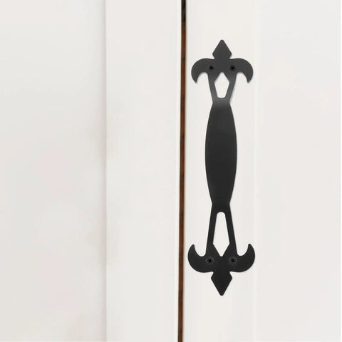 Black Iron Cabinet Door Handles For Dresser Drawers And Wardrobes, Vintage Metal Pulls For Kitchen Cupboards, flat view on door