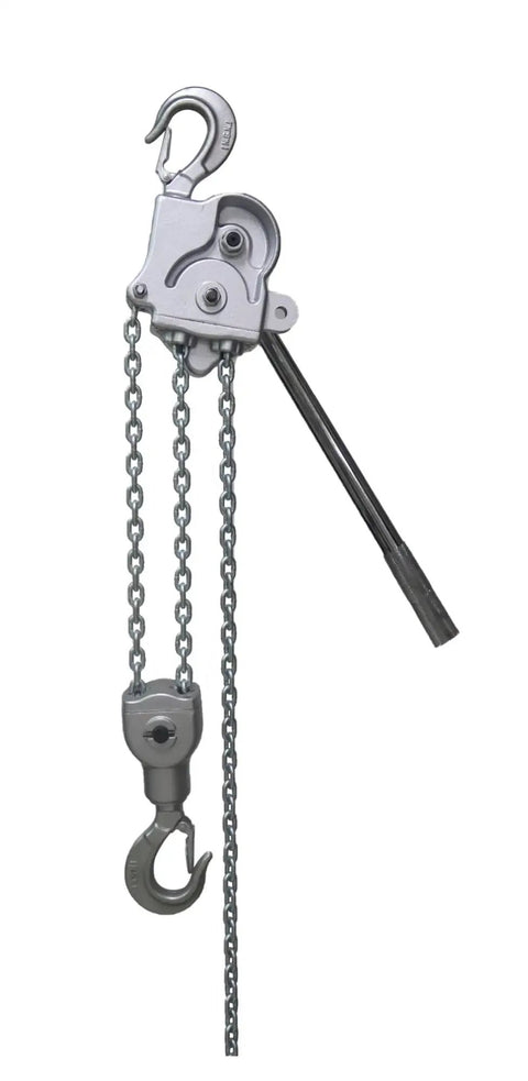 Heavy Duty 1.5 Ton Lever Chain Hoist Made From Super Strong Aluminum Alloy With G80 Steel Lifting Chain For Tough Manual Rigging Jobs At The Shop Or Job Site, showcasing chain and hook.