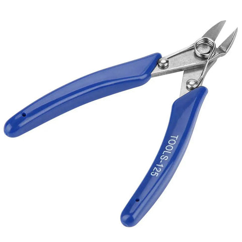125 Multifunction Electrician Pliers For Wire Cutting Heavy Duty Steel Construction with ergonomic blue grip