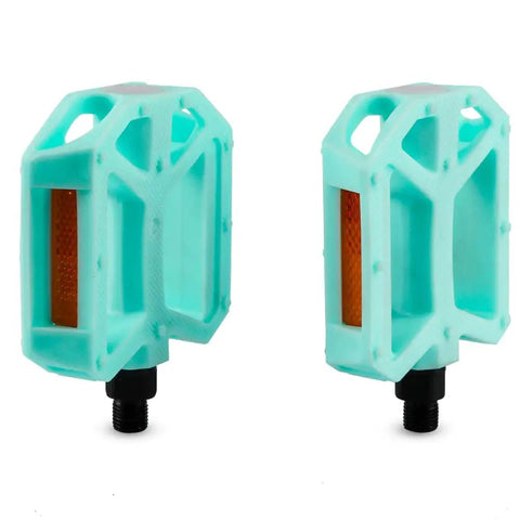 Rugged Non Slip Bicycle Pedals For BMX Mountain And City Bikes With Reflector Lightweight 1/2 Inch Boron Steel Spindle in blue