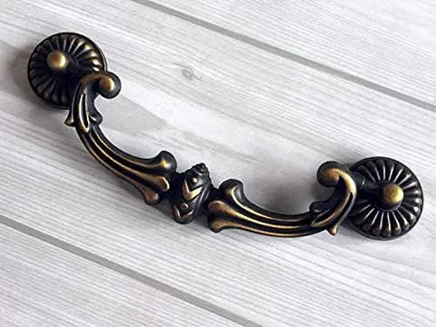 Top Shelf Vintage Style Bail Drawer Pull In Antique Brass With Gold Accent For Kitchen Cabinets And Dressers Built Like A Tank Rock Solid Zinc Alloy Weekend Home Upgrade Ready To Install, 5 inch zinc alloy handle.