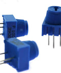 Five-pack of blue 10K trimmer potentiometers with knobs and 3 terminals for Arduino, compatible with 3386 and 3296 series.