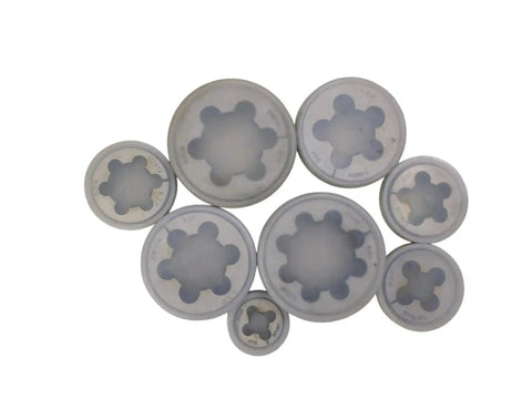 Get Your Plumbing Game On With This Slick 24-Piece BSP And BSPP British Standard Pipe Tap Die Set Ranging From One Eighths To One Inch Featuring HSS Thread Cutting Tools For Serious Repairs And Fresh Threads In Both Home And Professional Engineering. BSP BSPP pipe dies and taps in assorted sizes, HSS steel