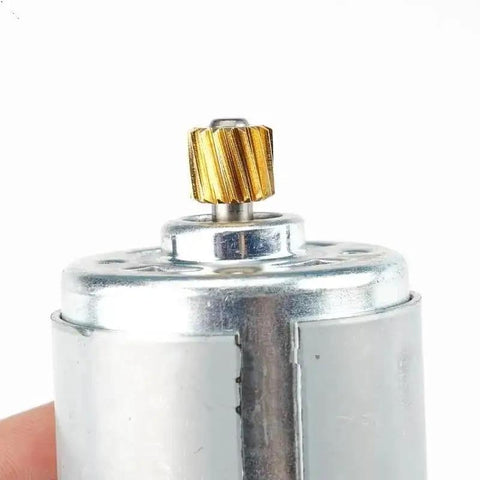 Close-up view of Heavy Duty Electronic Parking Brake Actuator Motor For Renault Megane Scenic Espace Iv with gold gear.