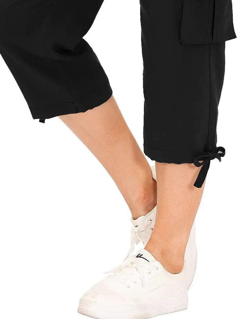Women's Hiking Cargo Shorts With Quick Dry Fabric Multiple Pockets And Zipper Closure Built For Boating And Camping in black XL