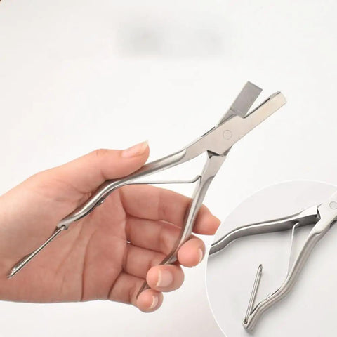 Hand holding Stainless Steel Ear Notcher and V Shaped Cutter Pliers for pigs, visible U notch and V notch blades, 15.5cm length.