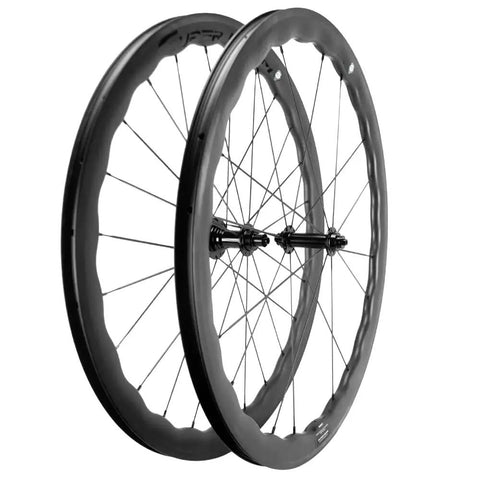 Carbon Wheelset 700C Tubeless Road Wheels With Wave Rim 45mm 50mm Depth, V Brake Compatible, side angle view