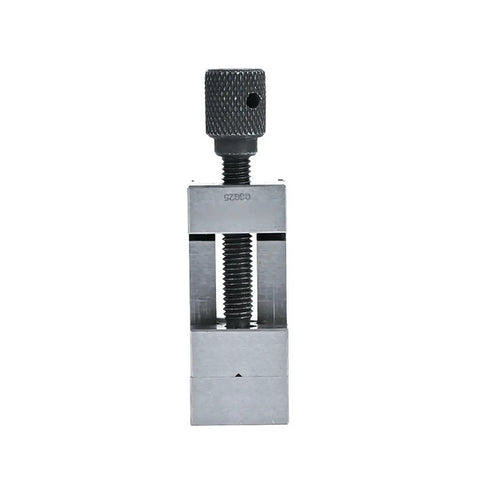 QGG25 1 Inch Vise Clamp Precision Milling Machine Vise 25mm with steel body for quick adjustments in workshop tasks.