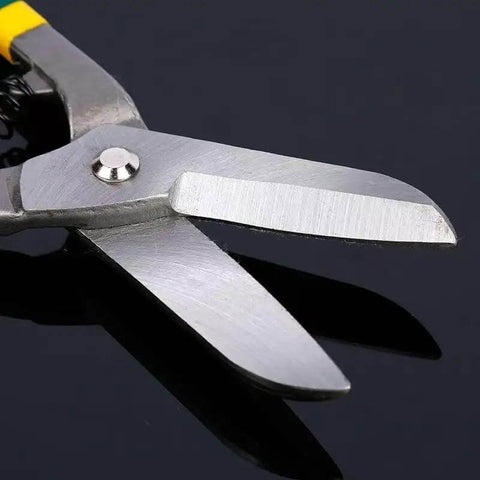Close-up of Metal Shears Attachment For Effortless Cutting Of Various Metals With High Precision And Efficiency, Pro Grade 55 Steel Blades.