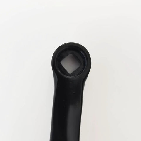 Close-up of black square taper socket on 165mm Crank Arm Single Speed Crankset For Mountain And Road Bikes Fixed Gear Folding Bicycles.
