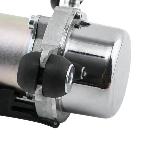 Durable Vacuum Pump Assembly For Diesel Engines Compatible Up28 20804130 20939309 31317530 Reliable Replacement Part For Enhanced Engine Performance And Consistent Operational Efficiency On The Road