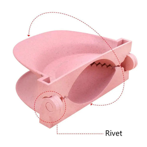 Hassle Free Wheat Straw Dumpling Press showcasing lightweight foldable design, ideal for homemade ravioli with clean edges.
