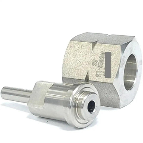 JISW22 Right Hand Female To One Quarter Inch Tube Auto Weld SUS316L Stainless Steel Connector Pipe Fitting Coupler close-up