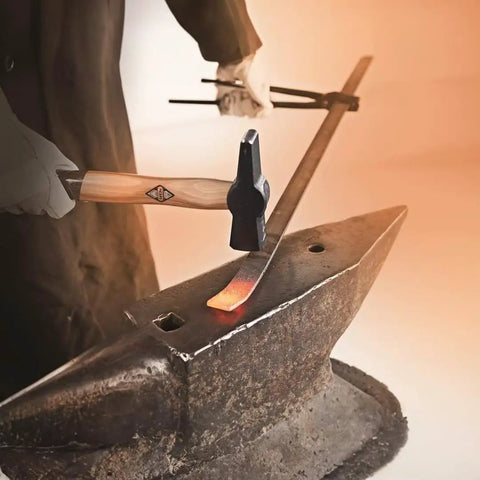 Heavy Duty 1000g Blacksmith Hammer With Swedish Pattern Cross Peen, Forged Alloy Steel Head, used on anvil with heated metal