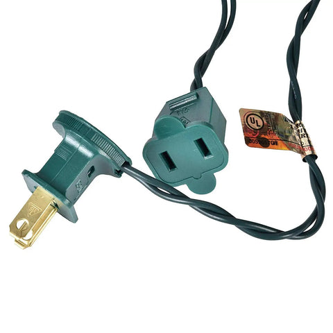 Plug and connector of Cool White LED String Lights For Indoor Outdoor Decor 26.9 Ft Green Wire