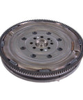 Heavy Duty Dual Mass Flywheel With Pilot Bearing For 1993 1998 Audi 100 90 A4 A6 Quattro 2.8L V6 detailed view, metal construction.
