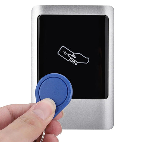 Outdoor IP65 Wiegand Access Control System With Touchscreen Keypad, Dual Frequency 125kHz And 13.56MHz Card Reader, Weatherproof Metal Housing, Ideal For Single Entry Doors, Supports Up To 15000 Users. front view with RFID key fob