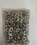 Bag of 1100 pcs 8 mm grommets and washers for crimping pliers, suitable for leather, fabric, and DIY projects, packaged to fit 8 mm holes.