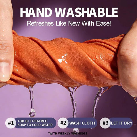 Lavado a mano de un paño de microfibra naranja para limpiar lentes, incluido en el pack de ocho paños de microfibra para limpiar lentes, pantallas de gafas, cámaras, VR y AR.