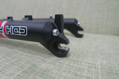 Close-up of dropout on 20 Inch Fat Bike Fork With 4.0 Inch Tire Spread Suspension, dual locking modes, aluminum alloy.
