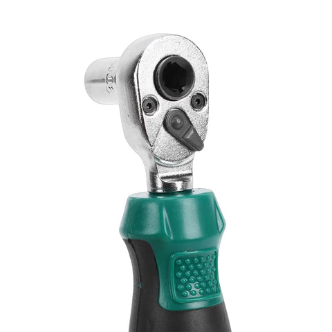 Close-up of reversible ratchet handle from 10 Piece Socket Wrench Set with 24 bits and 4 to 13 mm range sockets.