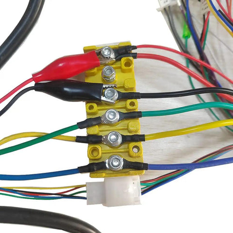 Wiring connectors of Beefy Brushless DC Motor Controller For Electric Bikes And Scooters, 48V 60V 64V Compatible, 1500W 45A