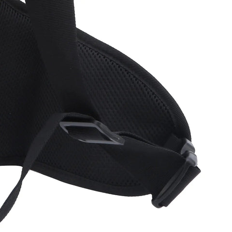 Close-up of strap on Heavy Duty Diving Oxygen Cylinder Bag With Quick Dry Fabric Reflective Strips For Night Safety Waterproof Tank Carrier Case Scuba Shoulder Bag For 1L Tank Beefy Yet Lightweight Durable Gear For Easy Transport And Quick Dry Storage