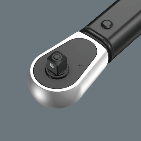 Close-up of Pro Grade Click Torque Wrench With Reversible Ratchet, 2.5 To 25 Nm, Quarter Inch Drive head