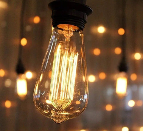 Six Pack Vintage Edison Bulbs ST64 40W E26 Base Amber Glass Warm White Filament Dimmable Living Room Pendant Or Chandelier Lighting