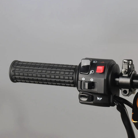 Seven Eighths Inch Twenty Two Millimeter Motorcycle Handlebar Switch Kit Left and Right Vintage Style with horn button and controls visible