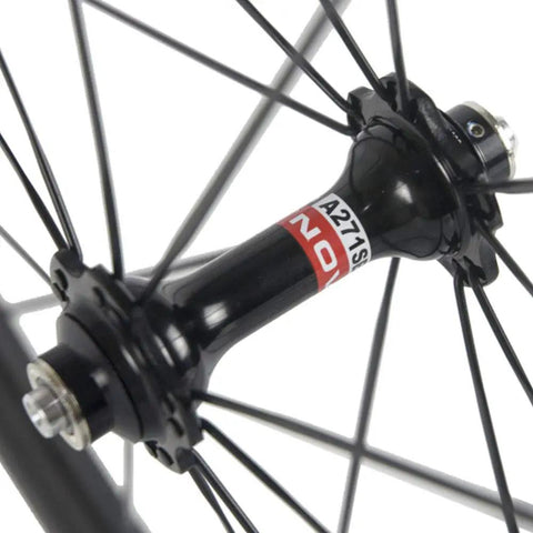Carbon Road Wheelset 700c 38 50 60 88mm Deep Rim Tubeless Ready 25mm Width With Basalt Braking Surface Shimano hub detail