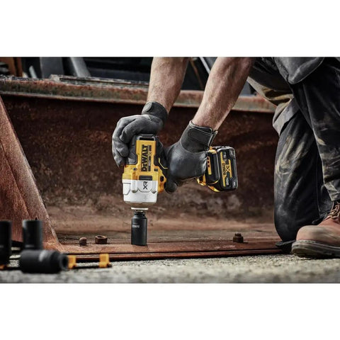 Using Ultra High Torque 1/2 Inch Cordless Impact Wrench 20V Max Brushless Bare Tool Hog Ring Anvil Delivers 1320 Ft Lbs fastening torque