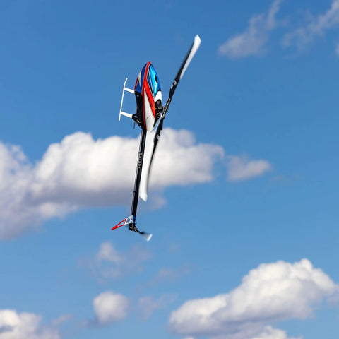 Fusion 700 Kit High Performance Super Combo with Carbon Fiber 700mm Main Rotor and 105mm Tail Blades in flight