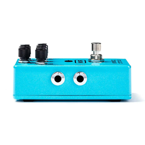 Side view of Analog Chorus Pedal With All Analog Bucket Brigade Circuitry For Rich Liquid Texture And Ultimate Tone Control Model M234
