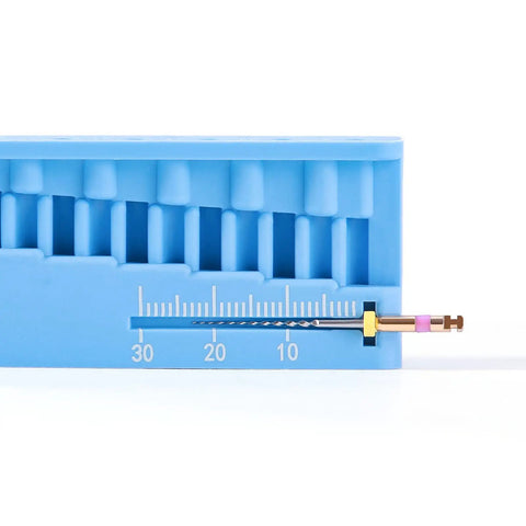 Pro Grade Endodontic Measuring Tools Holder For Root Canal Work Autoclaveable Endo Files Block Ruler With Clear Scale Durable Medical Grade PP Dental Instrument Mount For Precise Measurements, blue with clear scale