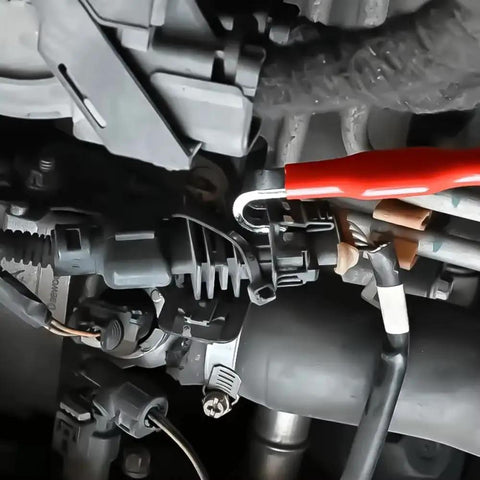 Heavy Duty Wire Harness Connector Extractor For Chevrolet Volt Bolt Euv Blazer Ev in action removing a stubborn connector.