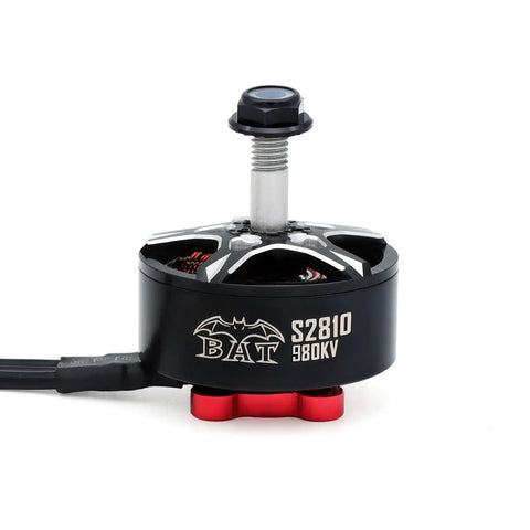Close-up of S2810 980KV Brushless RC Motor For FPV Racing Drones With 5mm Shaft in black and red, side view with branding.