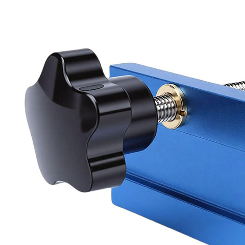 Close-up of adjustable knob on the Premium Pocket Hole Jig Kit Featuring Adjustable 15 Degree Drill Guide And Dual Scale Slider.