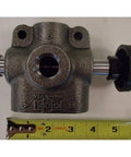 Two Way Hydraulic Single Selector Valve for Heavy Duty Performance, Handles Up To 2500 PSI, 20 GPM Flow, 1/2 Inch Work Ports