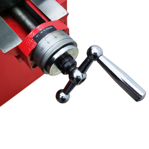 Close-up of handwheel and scale on Brake Drum And Disc Lathe Combo For Disc And Drum Brakes 7.1 To 13.7 Inches 110V 1100W High Precision Pro